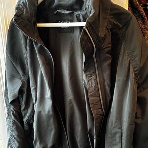 Athleta Elm Green Lightweight Jacket